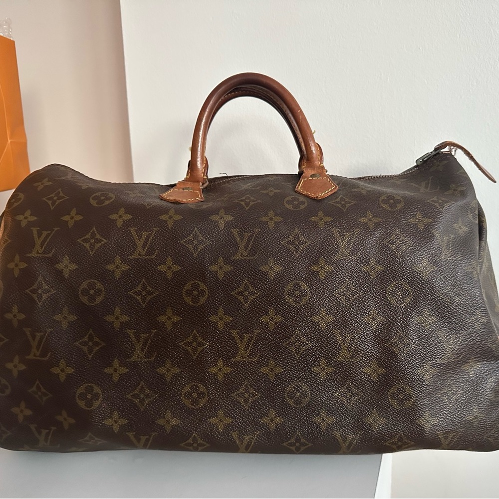 Louis Vuitton Speedy 40